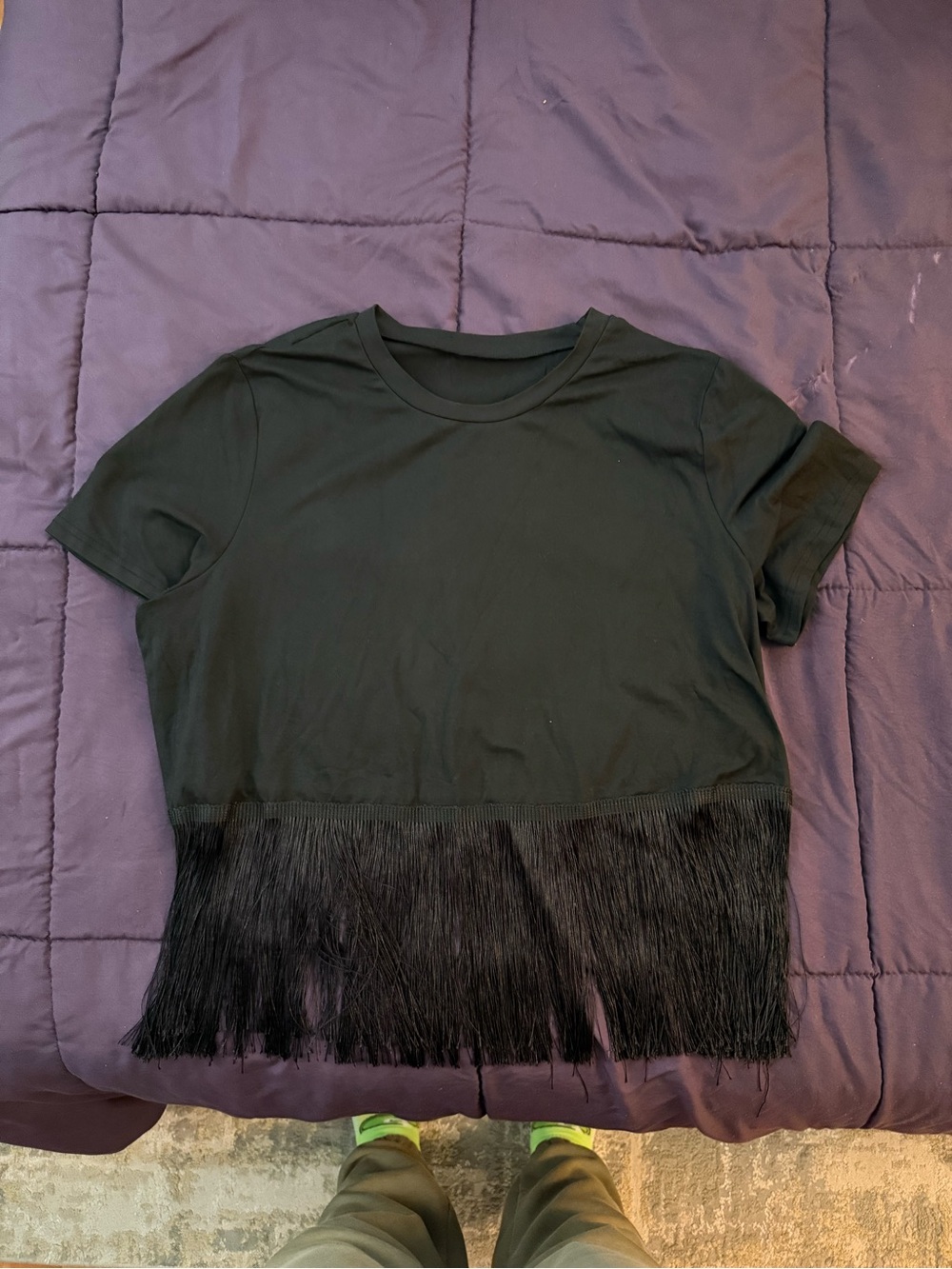 SHEIN Black Short Sleeve Crop Top with Fringe Hem